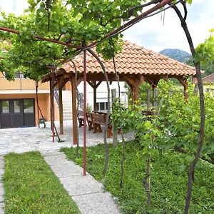 Guesthouse Bato